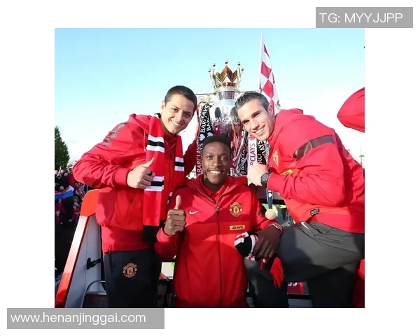 足球明星黑白高清图集展现传奇瞬间与经典时刻的完美结合